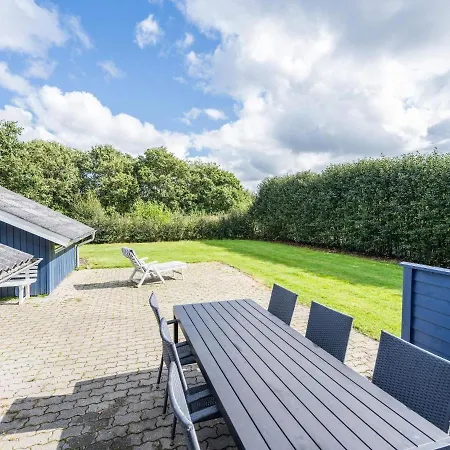 5 Person In * Hemmet